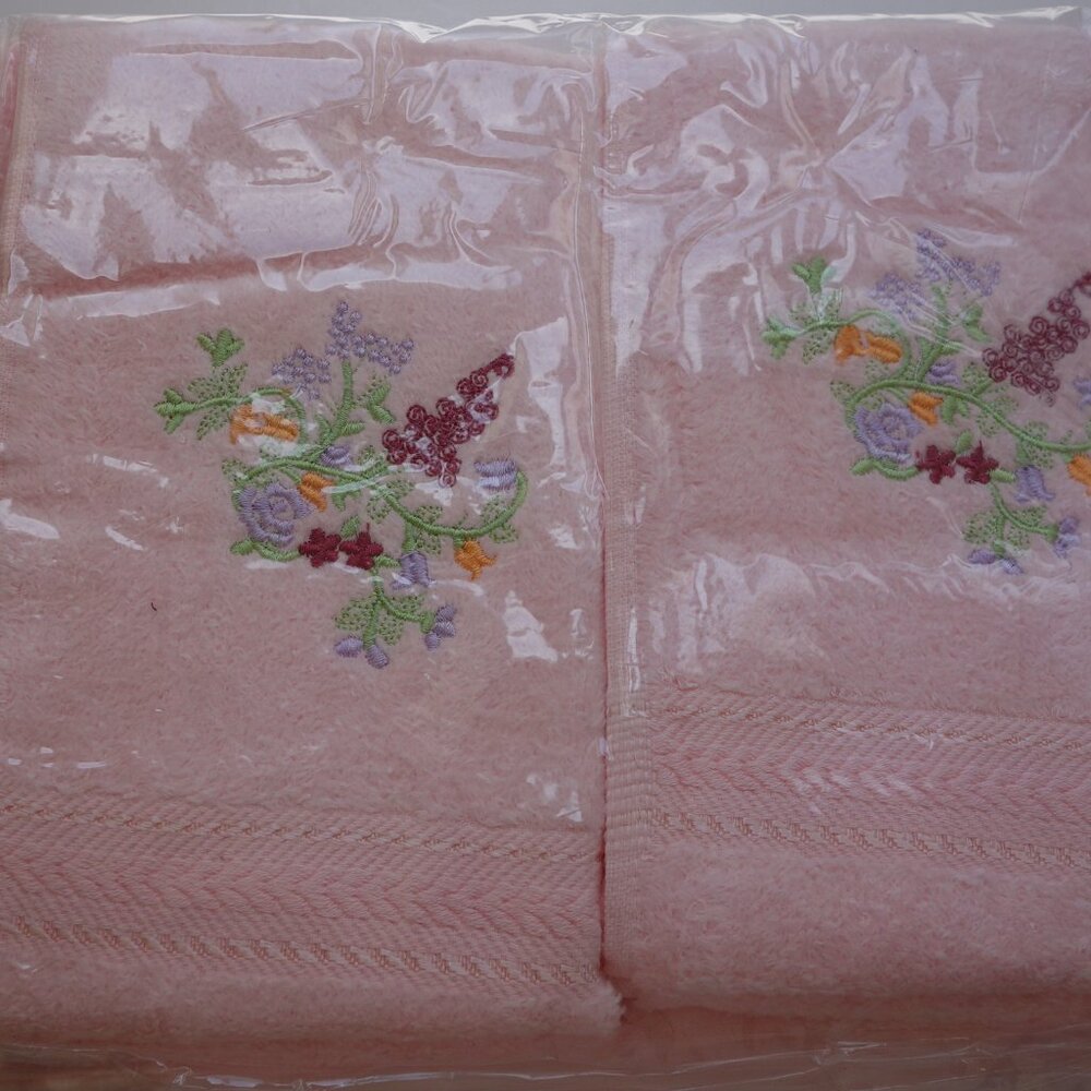 Bath Towel Set Silky Touch 100% Cotton 4PC Pink w/ Floral Embroidery New 1 Towel